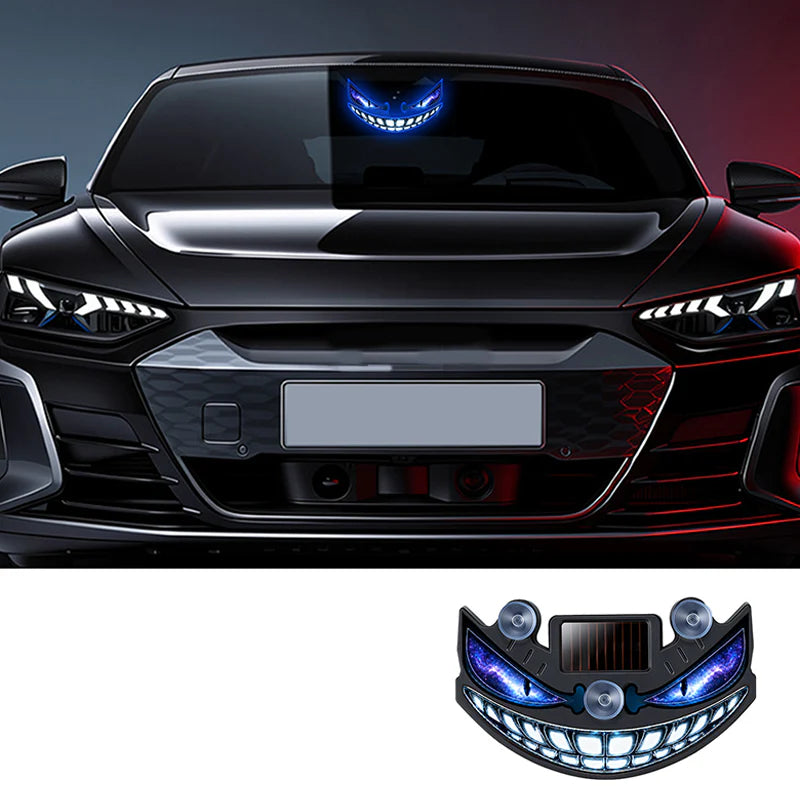 🚗✨ LED výstražné svetlo do auta s solárnym panelom a „diablovým okom“ –🔋 S senzorom vibrácií, nabíjaním cez USB a solárny panel, univerzálne použitie 😈
