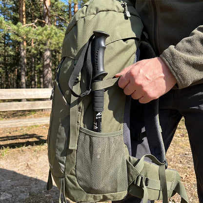 ⛰️Nastaviteľná turistická palica z hliníkovej zliatiny – odolná, tlmiaca nárazy, ľahká 🌲