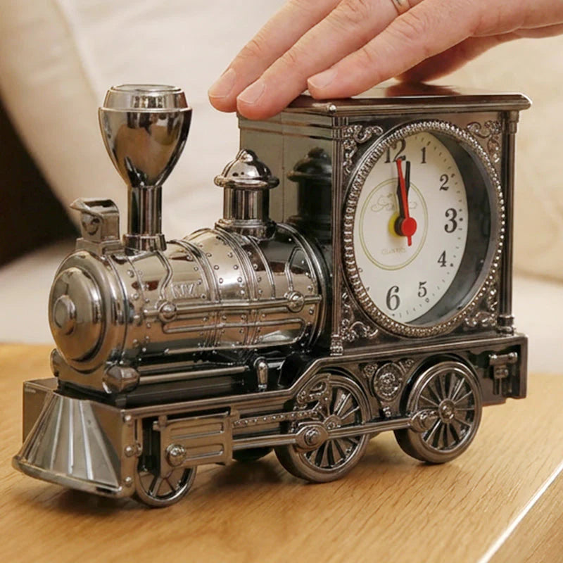 🚂 Retro stolový budík v tvare lokomotívy – vintage dekorácia a spoľahlivé budenie