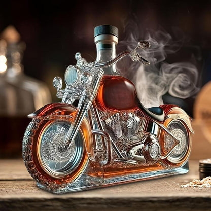 🏍️ Whisky karafa v tvare motocykla – štýlový doplnok do vášho baru! 🥃