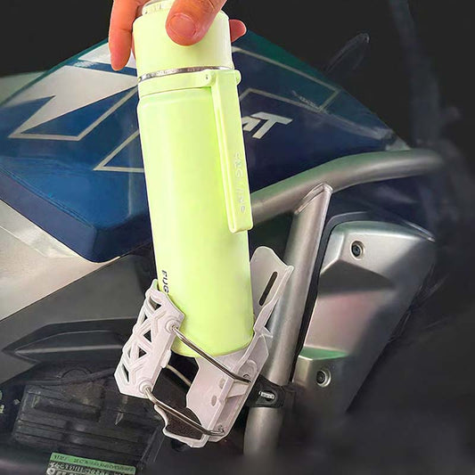 🏍️ Unavený z pitia počas jazdy na motorke? Drž si nápoj bezpečne a pohodlne! ☕