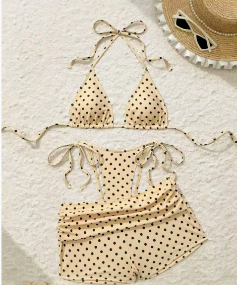 👙✨ Retro bodkovaná 3-dielna bikiny súprava – roztomilosť a štýl v jednom